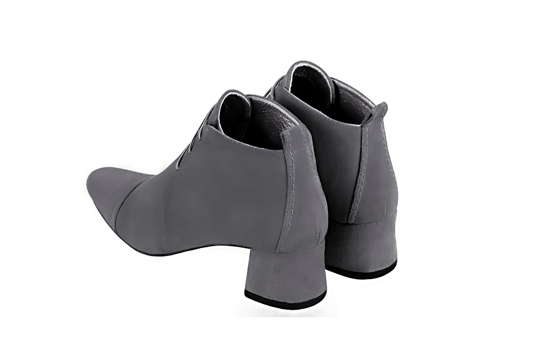 Dove grey women's ankle boots with laces at the front. Round toe. Low flare heels. Rear view - Florence KOOIJMAN